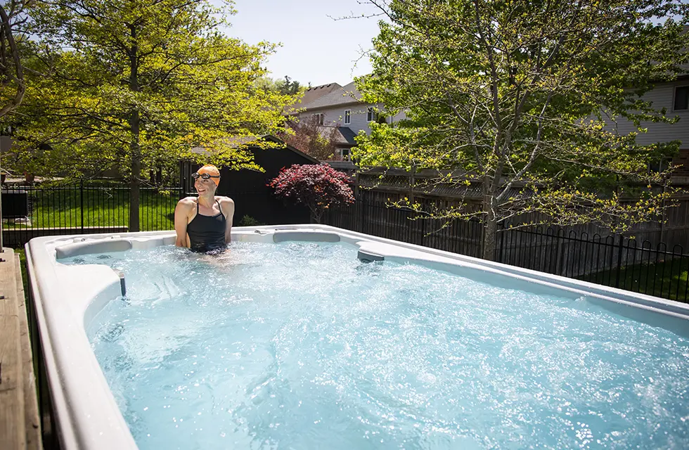 Photos des installations de spas extérieur ou spa de nage intérieur